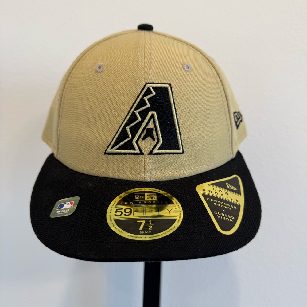 New Era MLB Arizona Diamondback City Connect Tan & Black Baseball Hat Cap 7.5